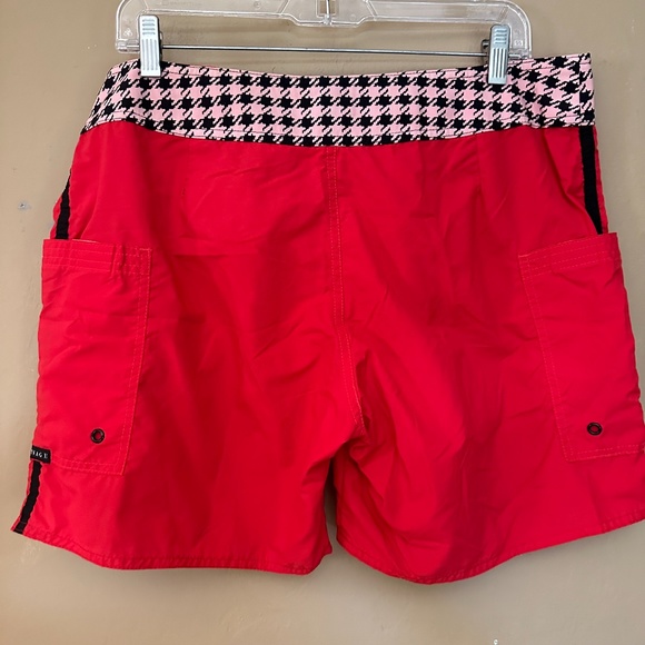 Sauvage Swim Trunks 34" waist 6" inseam Gently worn 100% nylon Unlined - Picture 3 of 3